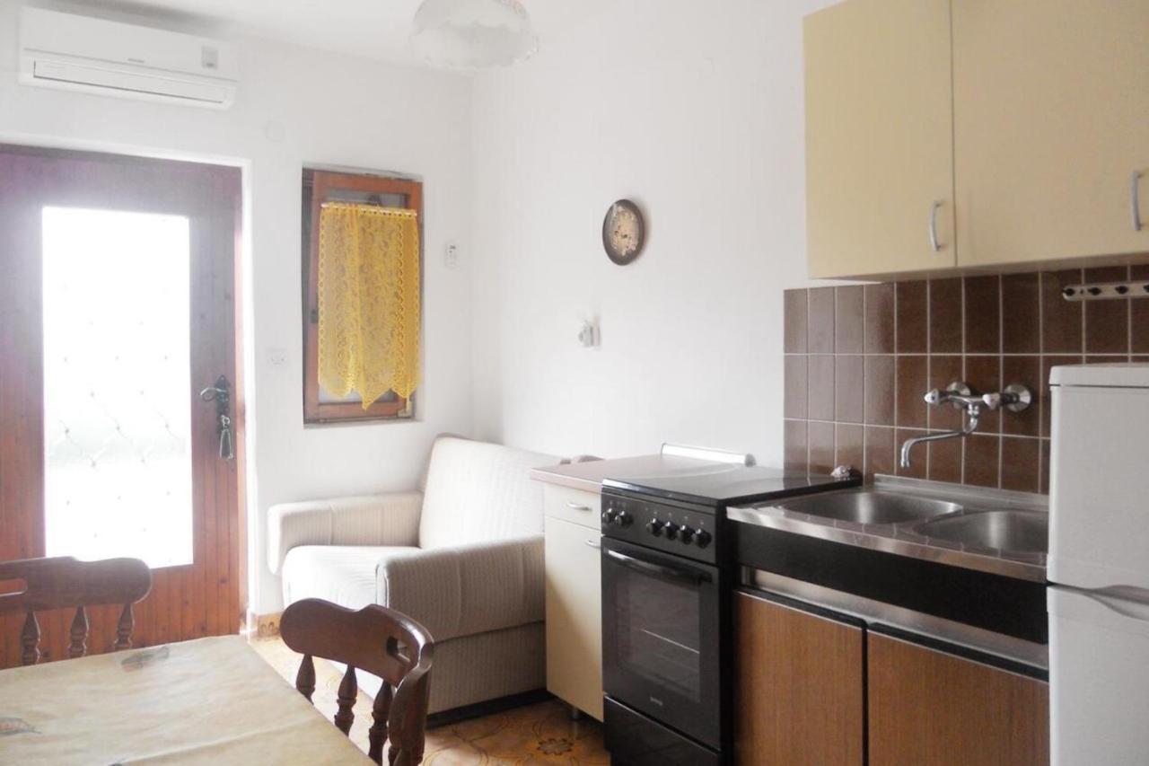 Apartments Ivo - With Terrace Supetarska Draga Kültér fotó